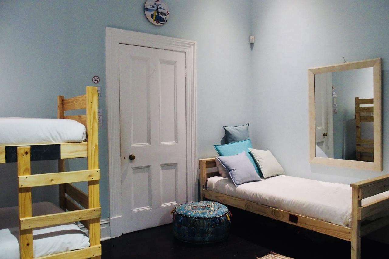 Awesome Backpackers Hostel Cape Town Room photo